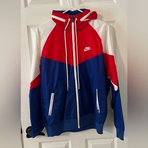 Nike Windbreaker Classic RED, WHITE & BLUE